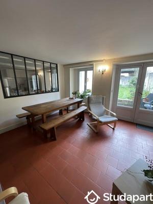 Chambre - 17 m² - 1 pièce