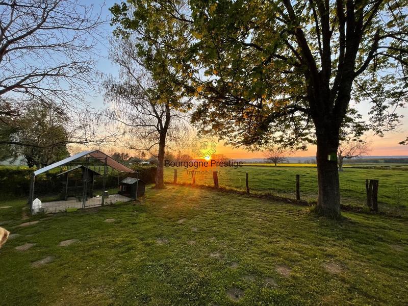 Propriété - 190 m² - 6 pièces