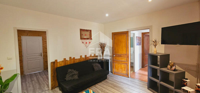 Maison - 368 m² - 15 pièces