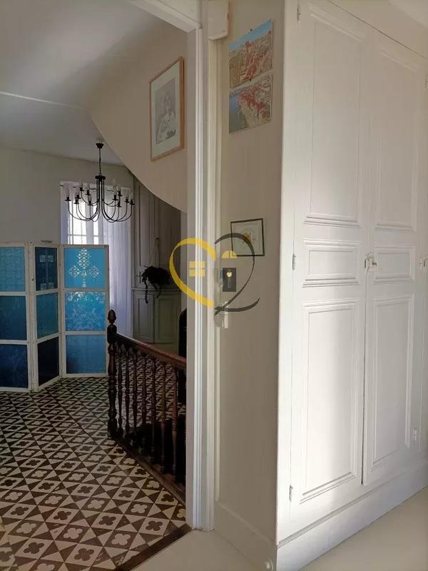 Maison de ville - 219 m²