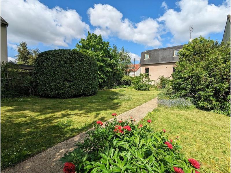 Maison - 97 m² - 6 pièces