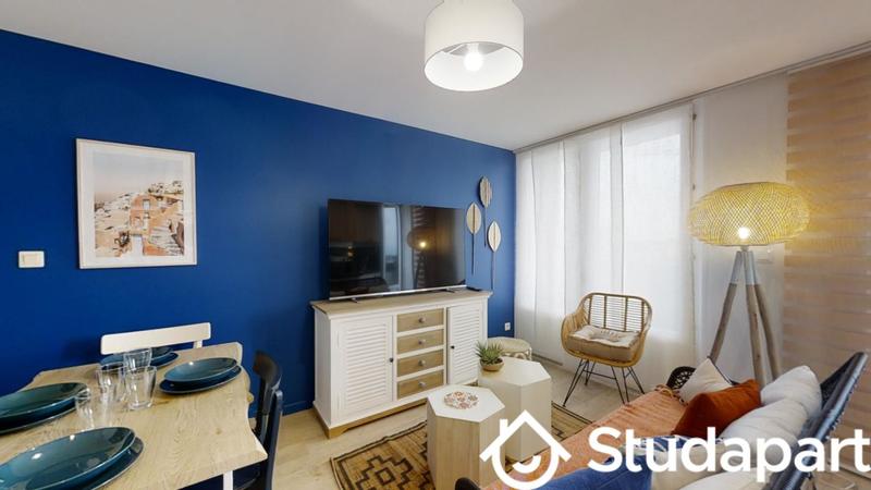 Chambre - 11 m² - 1 pièce