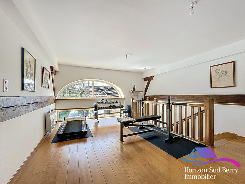 Maison - 210 m² - 7 pièces