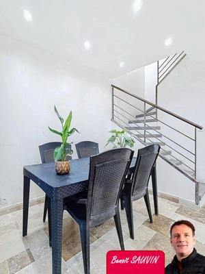 Maison - 92 m² - 4 pièces