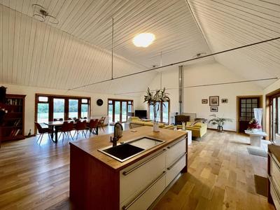 Maison - 200 m² - 7 pièces