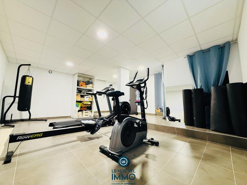 Villa - 180 m² - 5 pièces