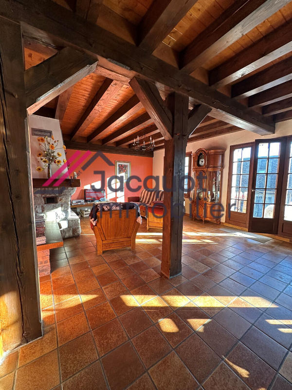 Maison - 141 m² - 5 pièces