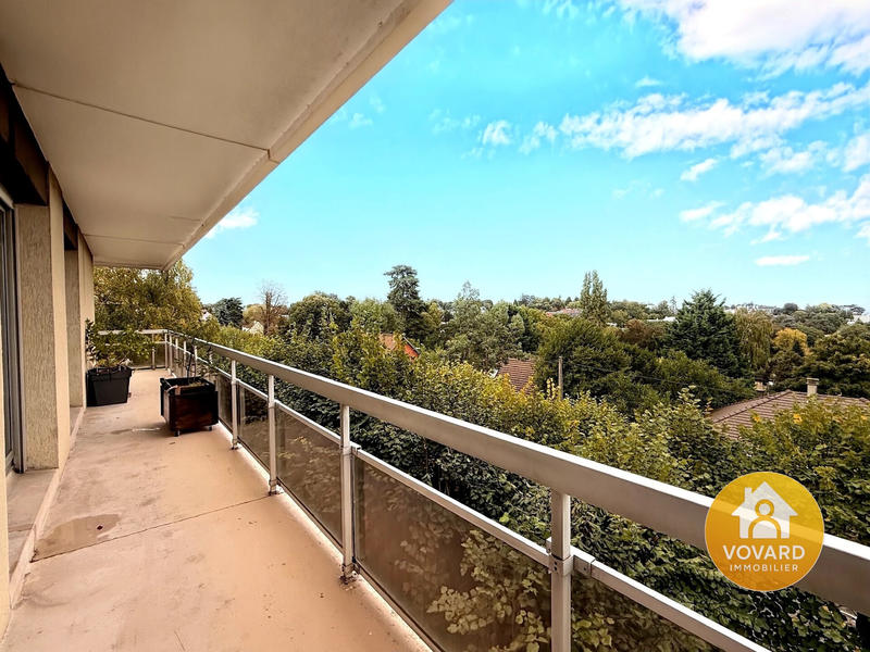 Appartement - 98 m² - 5 pièces