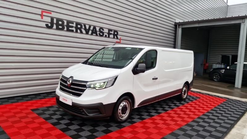 Renault Trafic Fourgon l2h1 3000 kg blue dci 130 grand confort