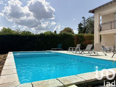 Maison - 167 m² - 7 pièces