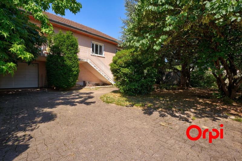 Maison - 179 m² - 4 pièces