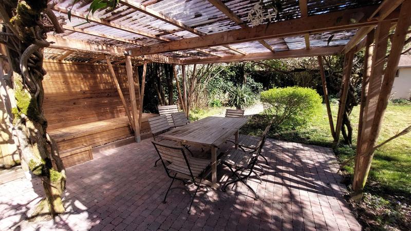 Maison - 201 m² - 7 pièces