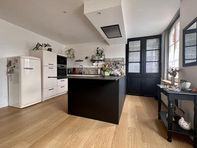 Maison - 167 m² - 7 pièces