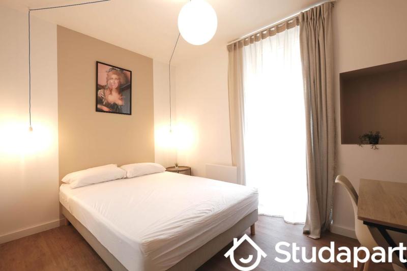 Chambre - 12 m² - 1 pièce