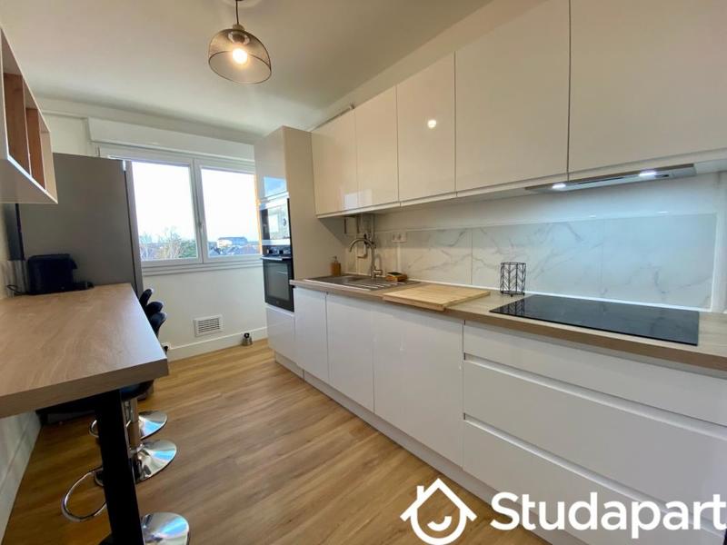 Chambre - 9 m² - 1 pièce