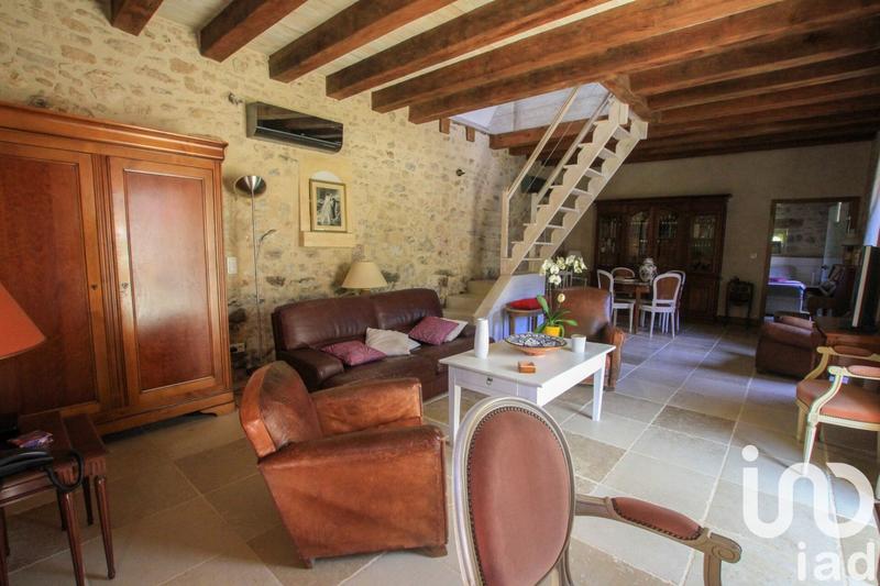 Maison - 180 m² - 7 pièces