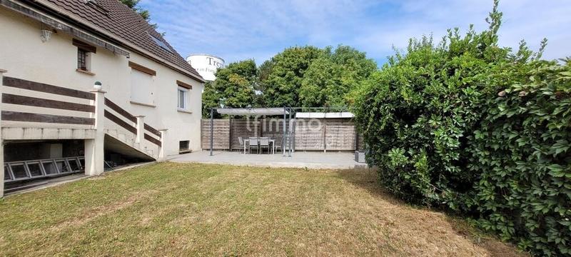 Maison - 177 m² - 8 pièces