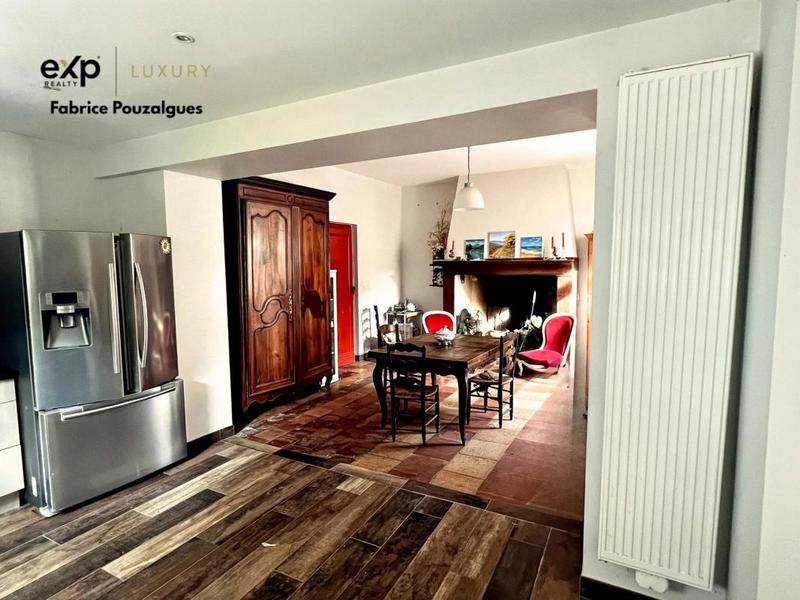 Propriété - 533 m² - 20 pièces