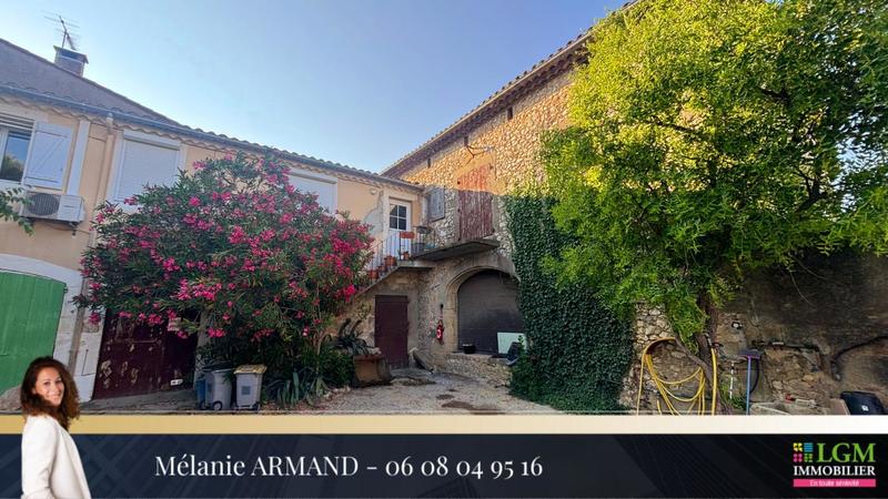 Maison - 347 m² - 2 pièces