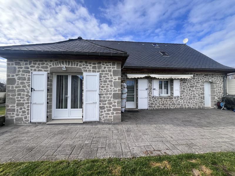 Maison - 144 m² - 5 pièces