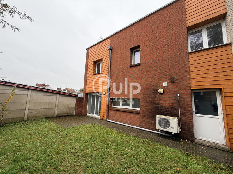 Maison - 87 m² - 5 pièces