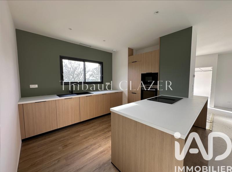 Maison - 96 m² - 5 pièces