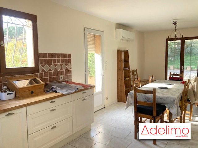 Maison - 190 m² - 8 pièces