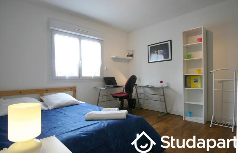 Chambre - 10 m² - 1 pièce