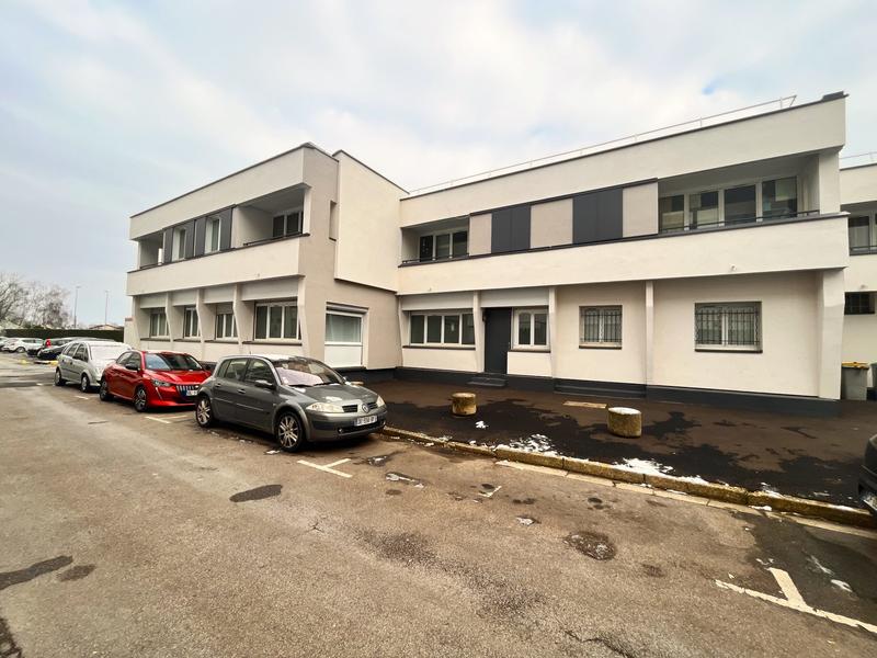 Immeuble - 228 m² - 14 pièces