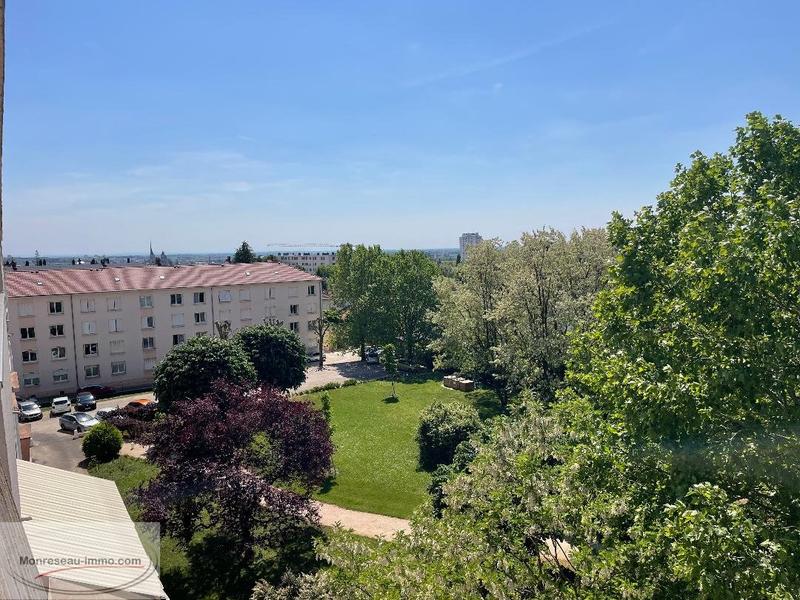 Appartement - 77 m² - 5 pièces