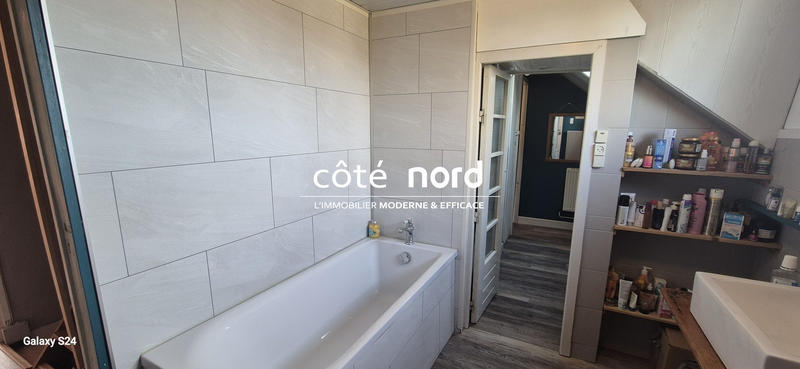 Maison - 174 m² - 14 pièces