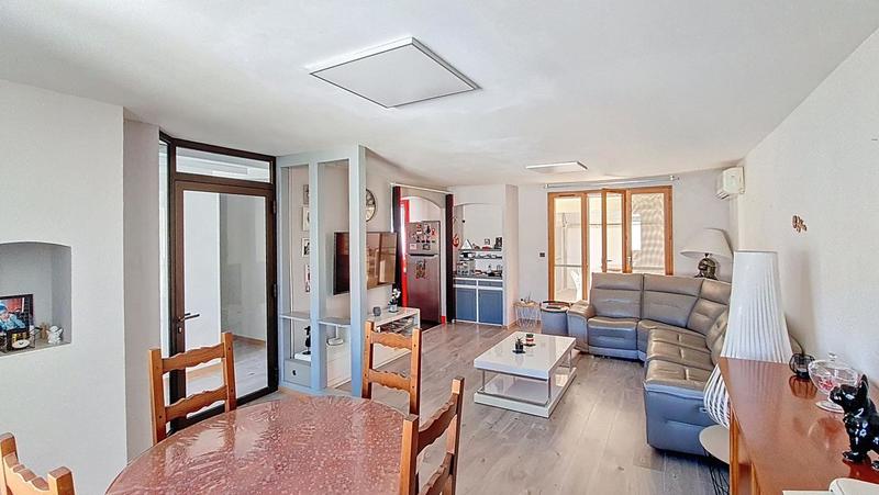 Maison - 94 m² - 4 pièces