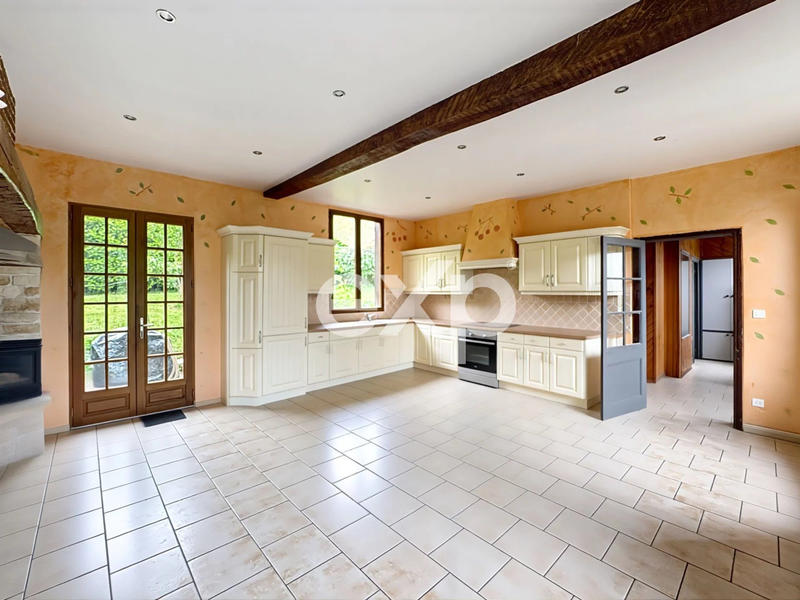 Maison - 619 m² - 21 pièces