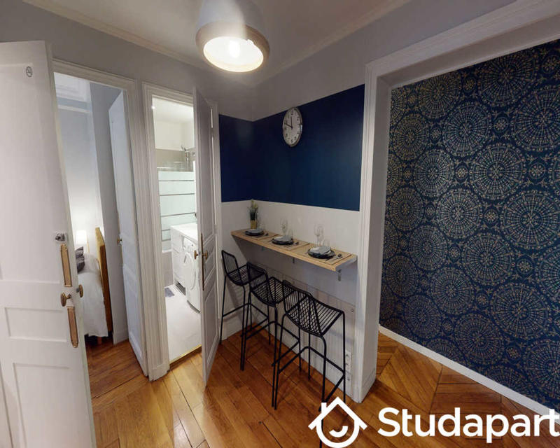 Chambre - 80 m² - 1 pièce