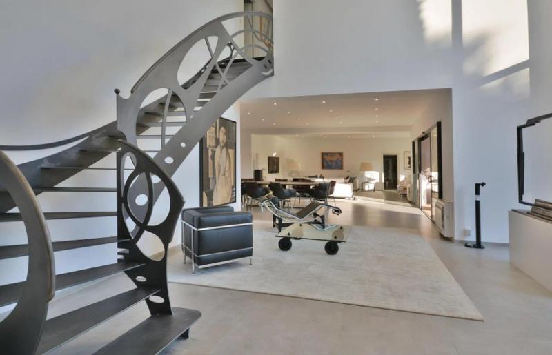 Villa - 250 m² - 7 pièces