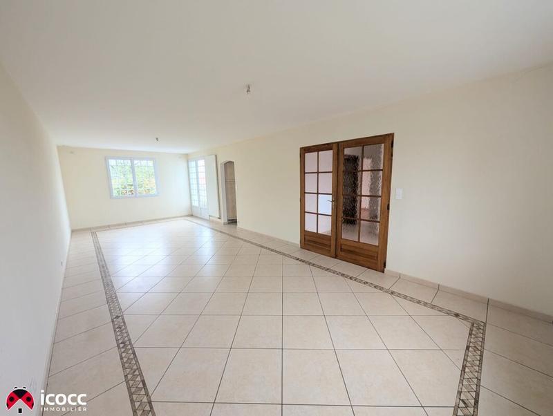 Maison - 96 m² - 5 pièces