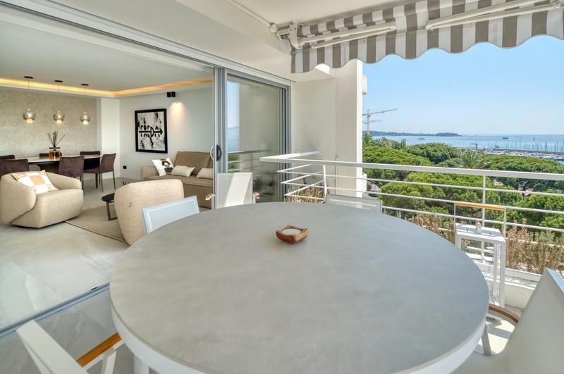 Appartement - 110 m² - 4 pièces