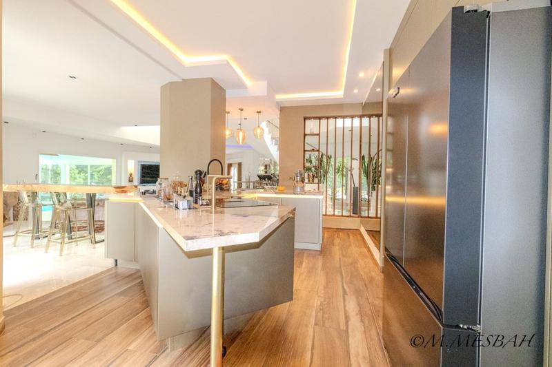 Villa - 350 m² - 10 pièces