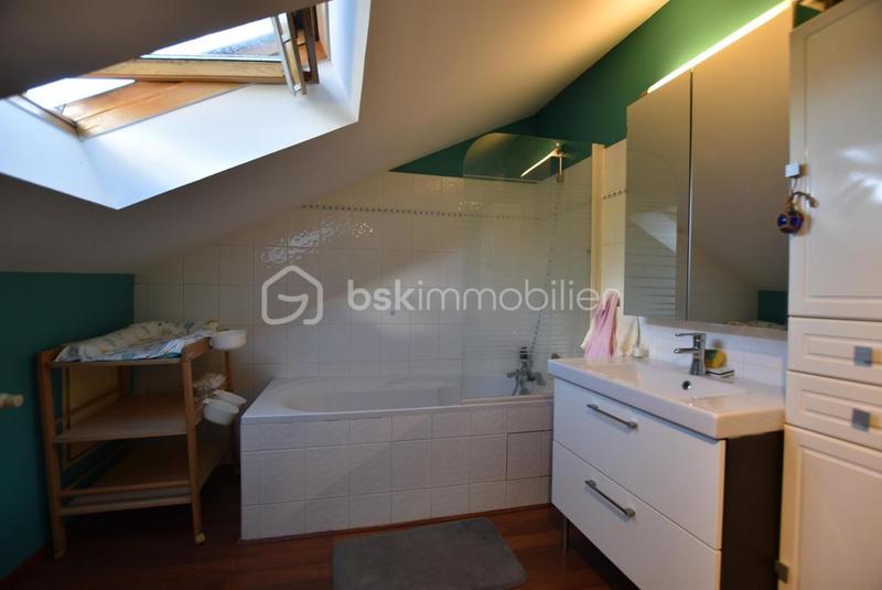 Maison - 115 m² - 4 pièces