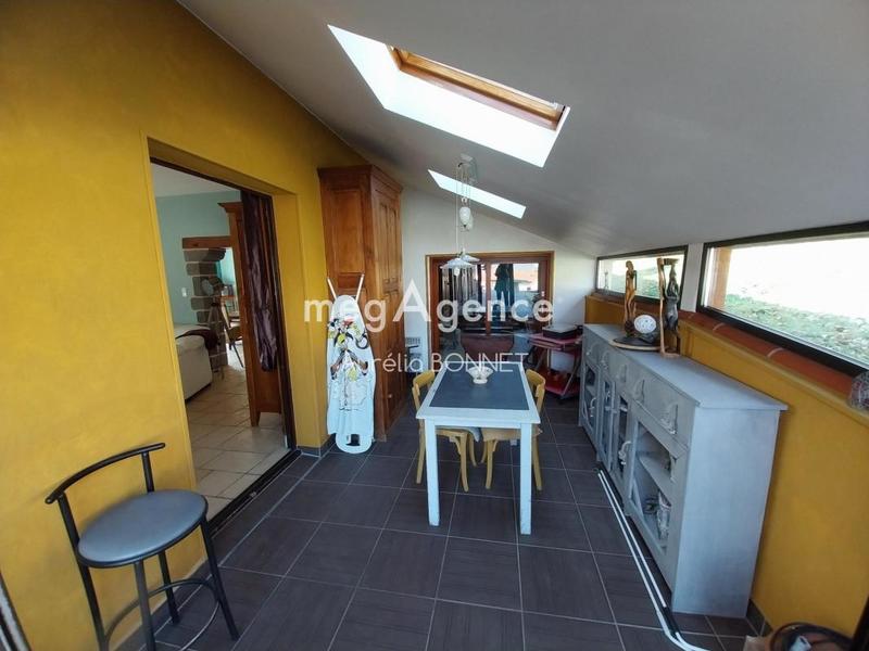 Maison - 170 m² - 10 pièces