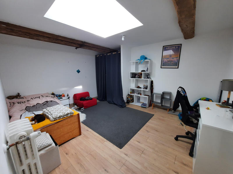 Maison - 248 m² - 7 pièces