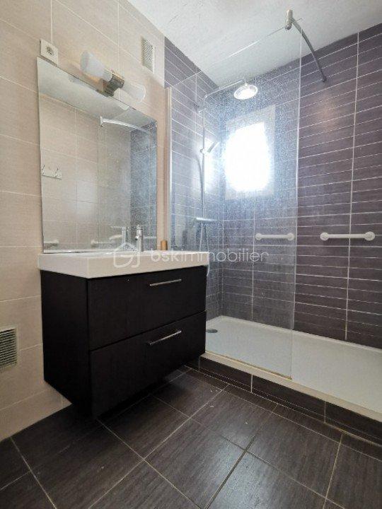 Appartement - 93 m² - 4 pièces