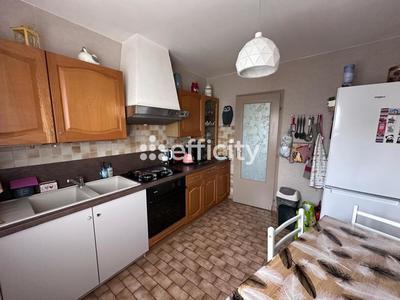 Maison - 86 m² - 4 pièces