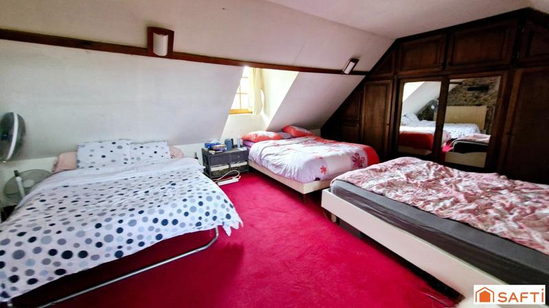 Maison - 200 m² - 7 pièces