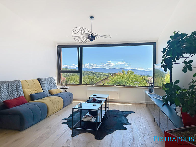 Villa - 195 m² - 6 pièces