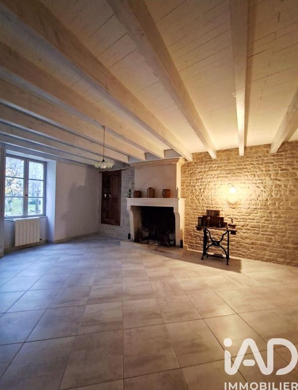 Maison de village - 232 m² - 7 pièces