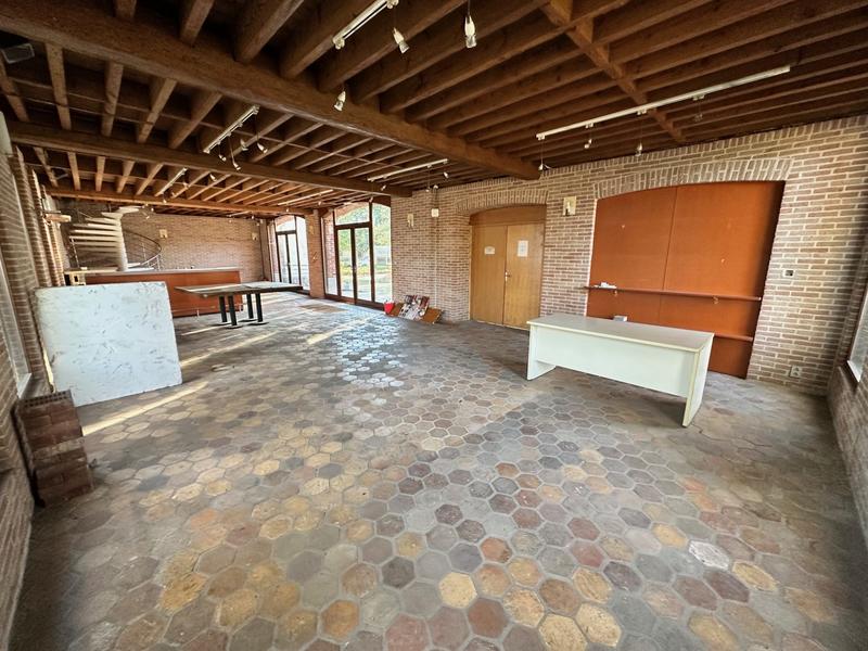 Local d'activités - 180 m²