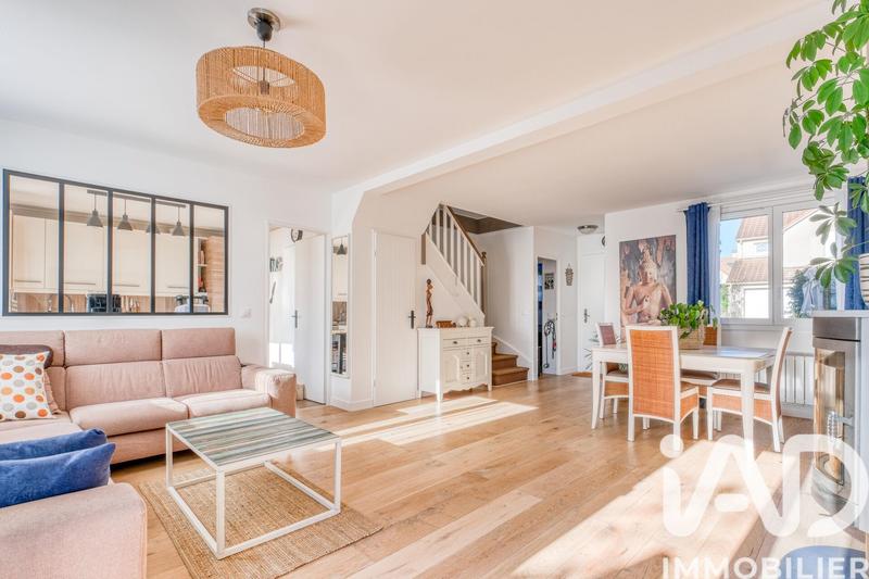 Maison - 98 m² - 4 pièces