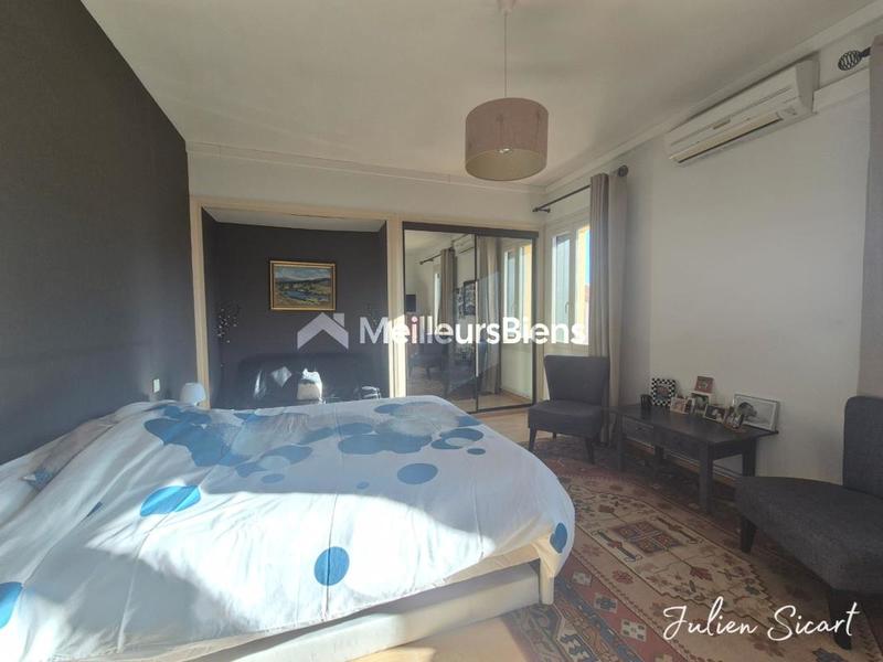 Propriété - 270 m² - 7 pièces