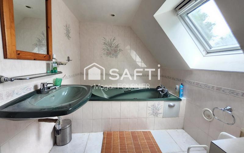 Maison - 95 m² - 5 pièces